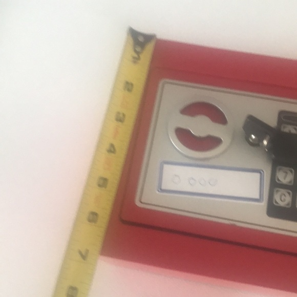 Red safe - Picture 4 of 5